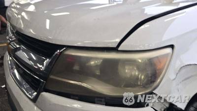 2017 Chevrolet Colorado WT Crew Cab Medium Bed 4WT - zdjęcie 20 z 30 - miniatura