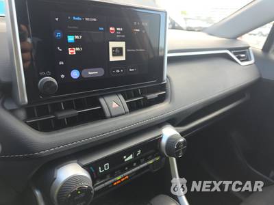 2024 Toyota RAV4 Hybrid LE - zdjęcie 11 z 29 - miniatura