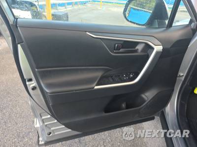 2024 Toyota RAV4 LE - zdjęcie 9 z 23 - miniatura