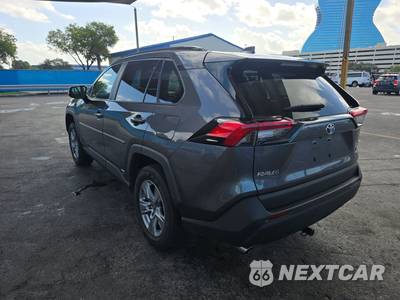 2024 Toyota RAV4 Hybrid LE - zdjęcie 6 z 29 - miniatura
