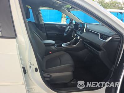 2024 Toyota RAV4 Hybrid LE - zdjęcie 8 z 19 - miniatura