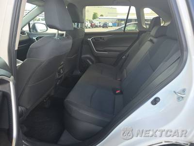 2024 Toyota RAV4 Hybrid LE - zdjęcie 13 z 19 - miniatura