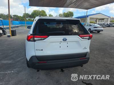 2024 Toyota RAV4 Hybrid LE - zdjęcie 5 z 19 - miniatura