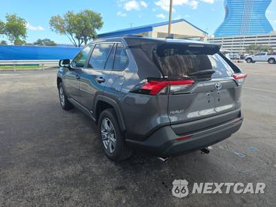 2024 Toyota RAV4 Hybrid LE - zdjęcie 6 z 22 - miniatura