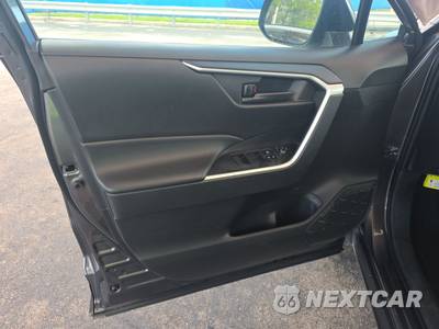2024 Toyota RAV4 Hybrid LE - zdjęcie 9 z 22 - miniatura
