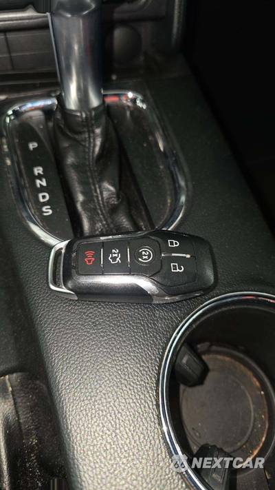 2016 Ford Mustang EcoBoost Coupe - zdjęcie 19 z 22 - miniatura