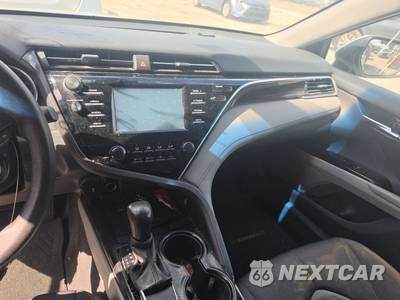 2018 Toyota Camry LE - zdjęcie 11 z 17 - miniatura