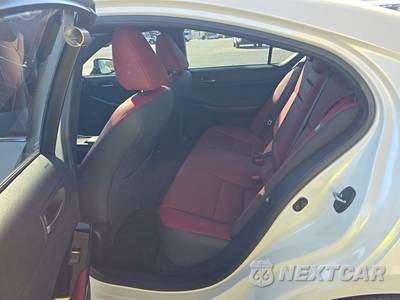 2024 Lexus IS 300 - zdjęcie 13 z 20 - miniatura