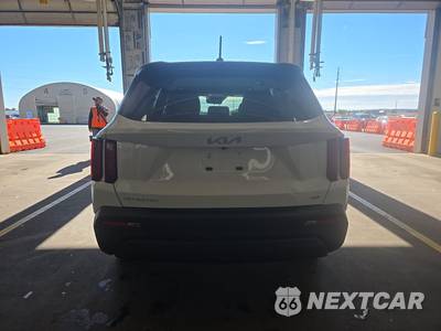 2023 Kia Sorento LX - zdjęcie 5 z 34 - miniatura