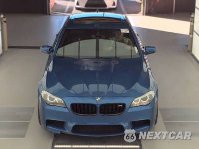 2013 BMW M5 Sedan - zdjęcie 2 z 34 - miniatura