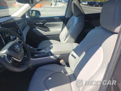 2024 Toyota Highlander XLE - zdjęcie 7 z 39 - miniatura