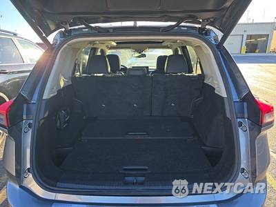 2024 Nissan Rogue SL - zdjęcie 16 z 19 - miniatura