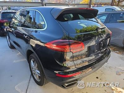 2016 Porsche Cayenne - zdjęcie 6 z 32 - miniatura