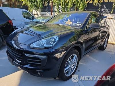 2016 Porsche Cayenne - zdjęcie 1 z 32 - miniatura