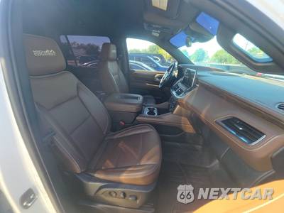 2023 Chevrolet Suburban High Country 3LZ - zdjęcie 8 z 24 - miniatura
