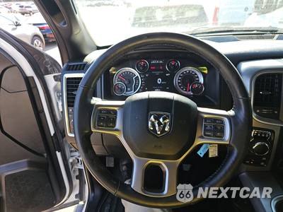 2024 Ram 1500 Classic Warlock Crew Cab Short Bed - zdjęcie 10 z 22 - miniatura