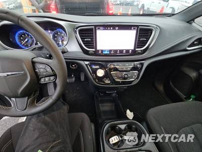 2024 Chrysler Pacifica Touring 121.6" WB - zdjęcie 20 z 43 - miniatura