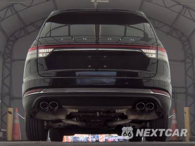 2023 Lincoln Aviator w/Livery Pkg - zdjęcie 7 z 24 - miniatura