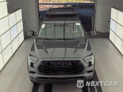 2023 Toyota Sequoia TRD Pro - zdjęcie 2 z 27 - miniatura