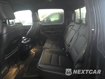 2022 Ram 1500 Limited Crew Cab Short Bed - zdjęcie 13 z 30 - miniatura