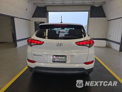 2017 Hyundai Tucson SE - zdjęcie 5 z 34 - miniatura