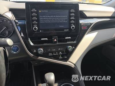 2021 Toyota Camry Hybrid SE - zdjęcie 11 z 31 - miniatura