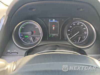 2021 Toyota Camry Hybrid SE - zdjęcie 12 z 31 - miniatura