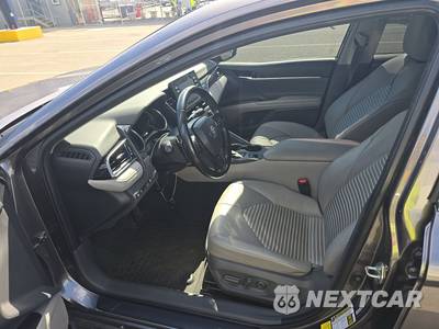 2021 Toyota Camry Hybrid SE - zdjęcie 7 z 31 - miniatura