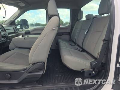 2020 Ford Super Duty F-350 XL Extended Cab Long Bed w/Rear Doors DRW - zdjęcie 13 z 30 - miniatura
