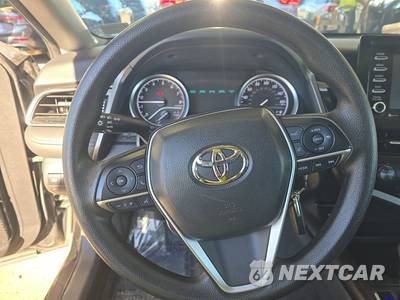 2023 Toyota Camry LE - zdjęcie 10 z 30 - miniatura