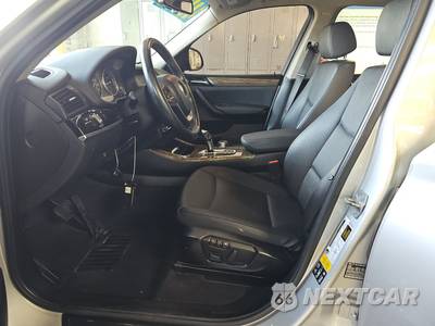 2016 BMW X3 Sports Activity Vehicle xDrive28i - zdjęcie 7 z 35 - miniatura