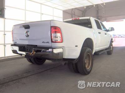 2022 Ram 3500 Tradesman Crew Cab Long Bed DRW - zdjęcie 4 z 40 - miniatura