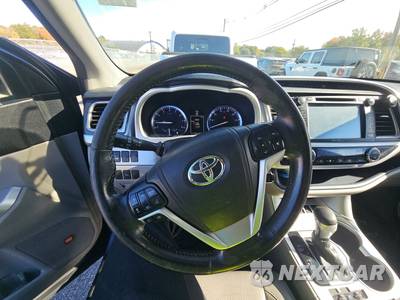 2015 Toyota Highlander Limited - zdjęcie 10 z 38 - miniatura