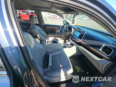 2015 Toyota Highlander Limited - zdjęcie 8 z 38 - miniatura