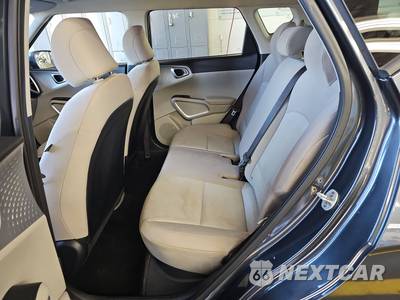 2020 Kia Soul LX - zdjęcie 13 z 32 - miniatura
