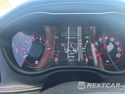 2023 Dodge Challenger SXT - zdjęcie 20 z 58 - miniatura