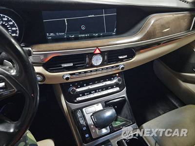 2018 Genesis G90 5.0 Ultimate - zdjęcie 11 z 42 - miniatura