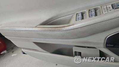 2018 Genesis G90 5.0 Ultimate - zdjęcie 39 z 42 - miniatura