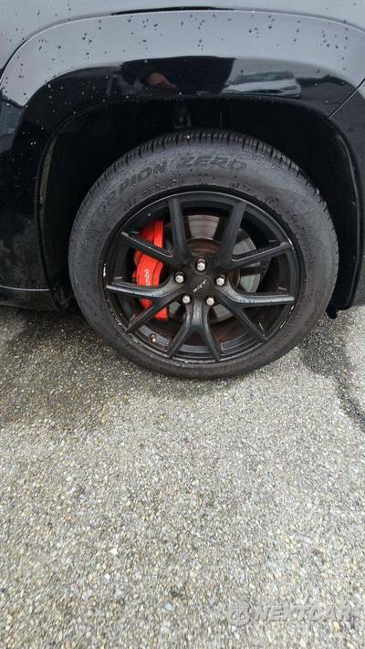 2020 Jeep Grand Cherokee SRT - zdjęcie 23 z 31 - miniatura