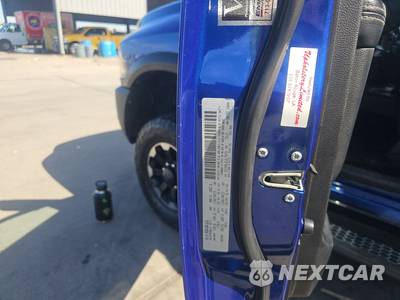 2018 Ram 2500 Power Wagon Crew Cab Medium Bed - zdjęcie 8 z 20 - miniatura