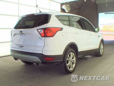 2019 Ford Escape SE - zdjęcie 4 z 31 - miniatura
