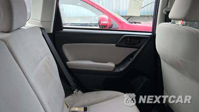 2015 Subaru Forester 2.5i - zdjęcie 43 z 55 - miniatura