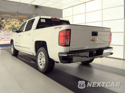 2018 Chevrolet Silverado 1500 LTZ Crew Cab Short Bed 1LZ - zdjęcie 6 z 43 - miniatura