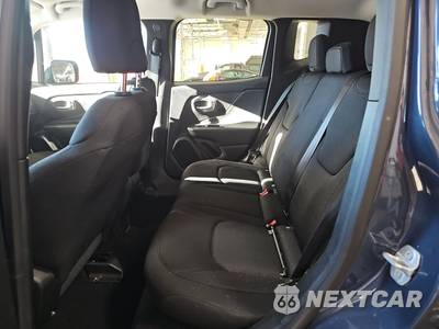 2023 Jeep Renegade Latitude - zdjęcie 13 z 30 - miniatura