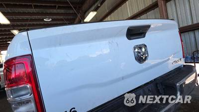 2020 Ram 2500 Tradesman Crew Cab Long Bed - zdjęcie 30 z 32 - miniatura