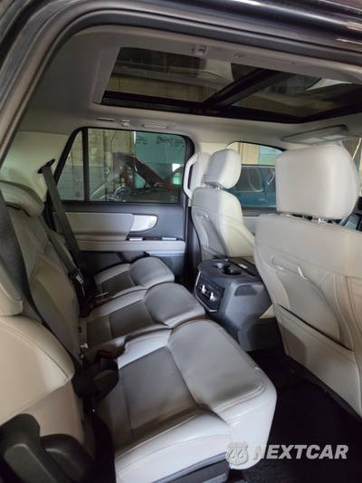 2025 Ford Expedition Active - zdjęcie 4 z 12 - miniatura