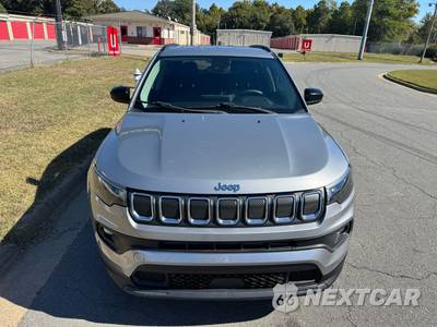 2022 Jeep Compass Latitude - zdjęcie 2 z 29 - miniatura