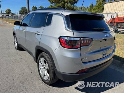 2022 Jeep Compass Latitude - zdjęcie 8 z 29 - miniatura