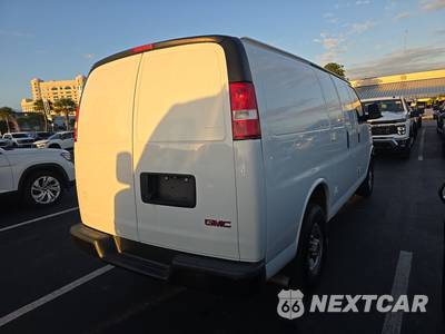 2023 GMC Savana 2500 Cargo Van 1WT 135.2" WB - zdjęcie 4 z 17 - miniatura