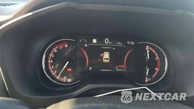2025 Toyota RAV4 LE - zdjęcie 20 z 24 - miniatura